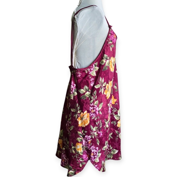 Vintage Just My Size 2pc Set, Satin Chemise W/ Robe, Floral Burgundy, Size 1X - Picture 6 of 15